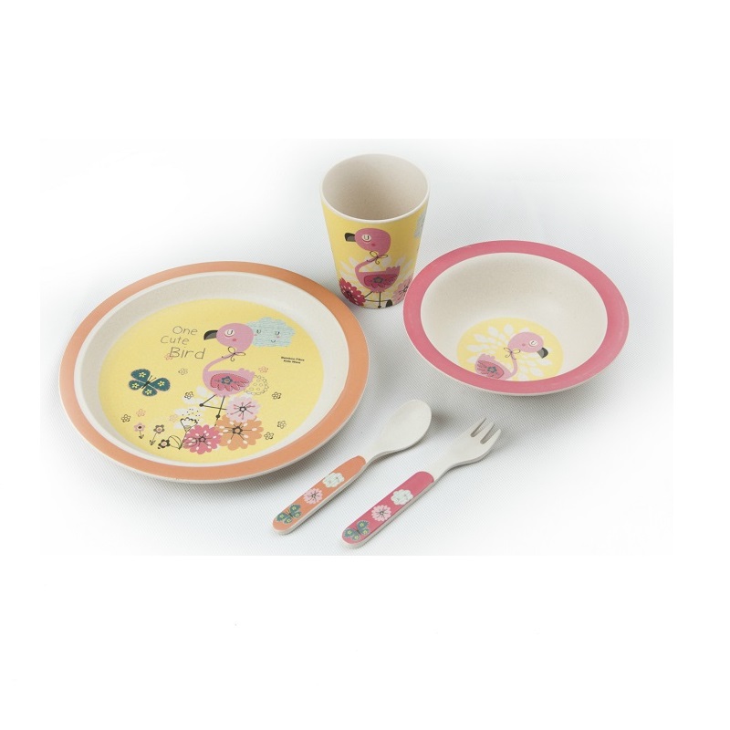 Anti slip anti fall easy to clean tableware set is safe environment friendly and anti wear tableware for children